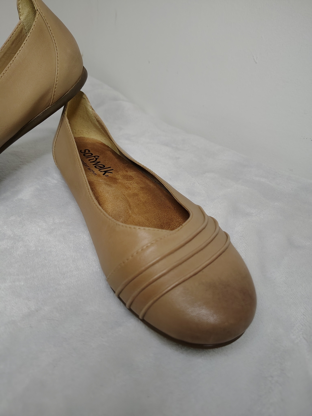 SoftWalk Women's Taupe Beige Leather Ballet Flats - Picture 3 of 6